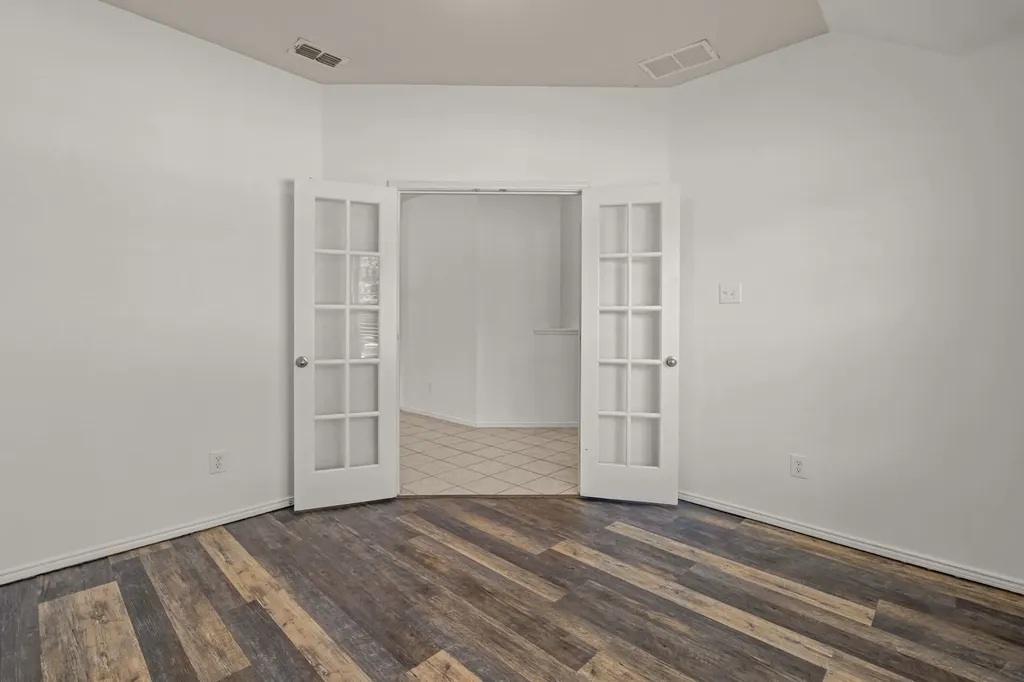 4716 Meadow Green Trail Fort Worth TX 76244