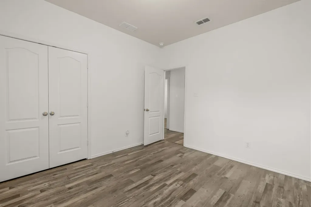4716 Meadow Green Trail Fort Worth TX 76244
