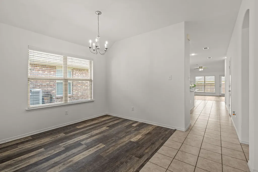 4716 Meadow Green Trail Fort Worth TX 76244