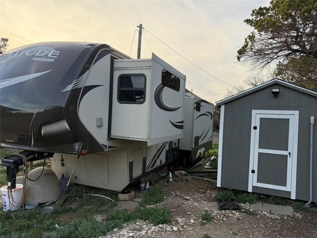 318 Cr 606 Tuscola TX 79562