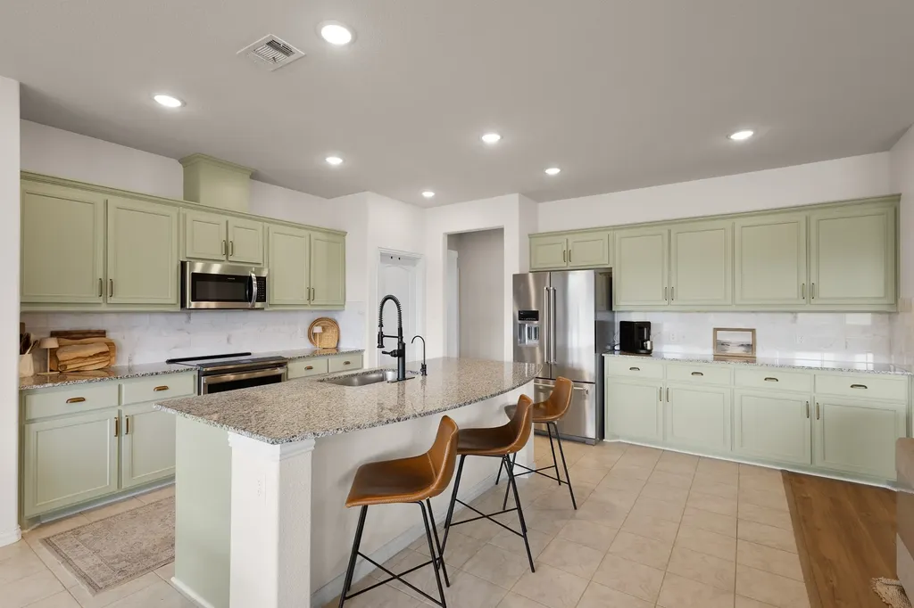 170 Spring Creek Circle Paradise TX 76073