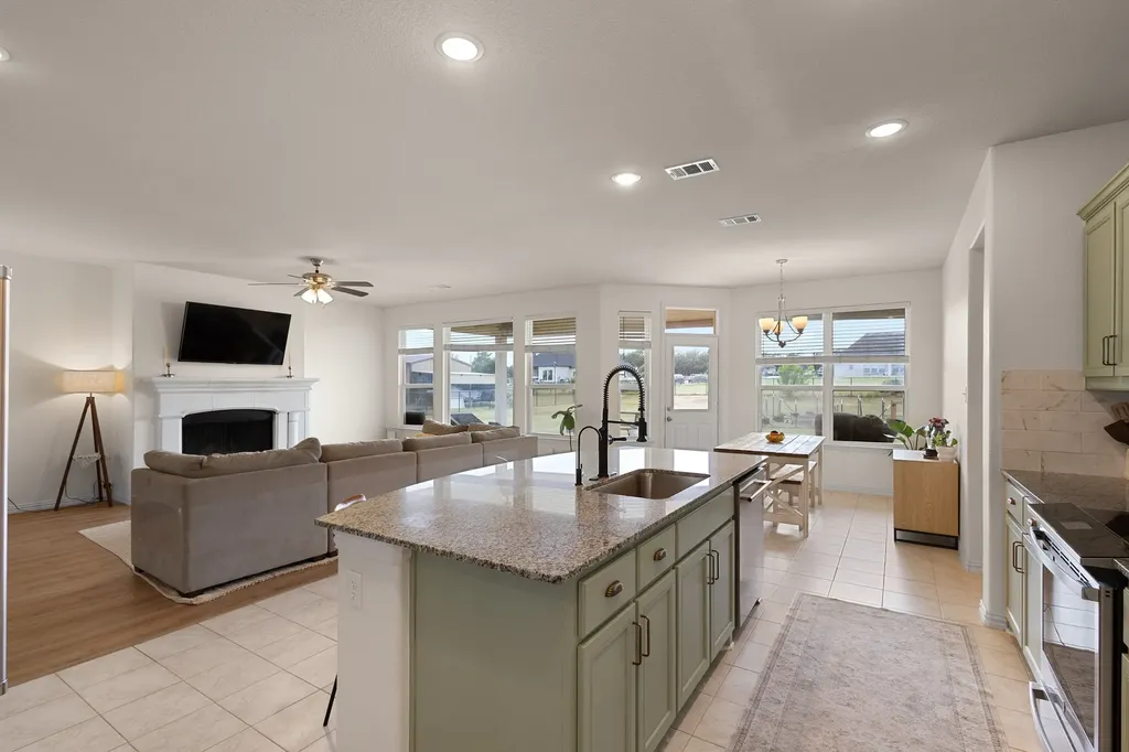 170 Spring Creek Circle Paradise TX 76073