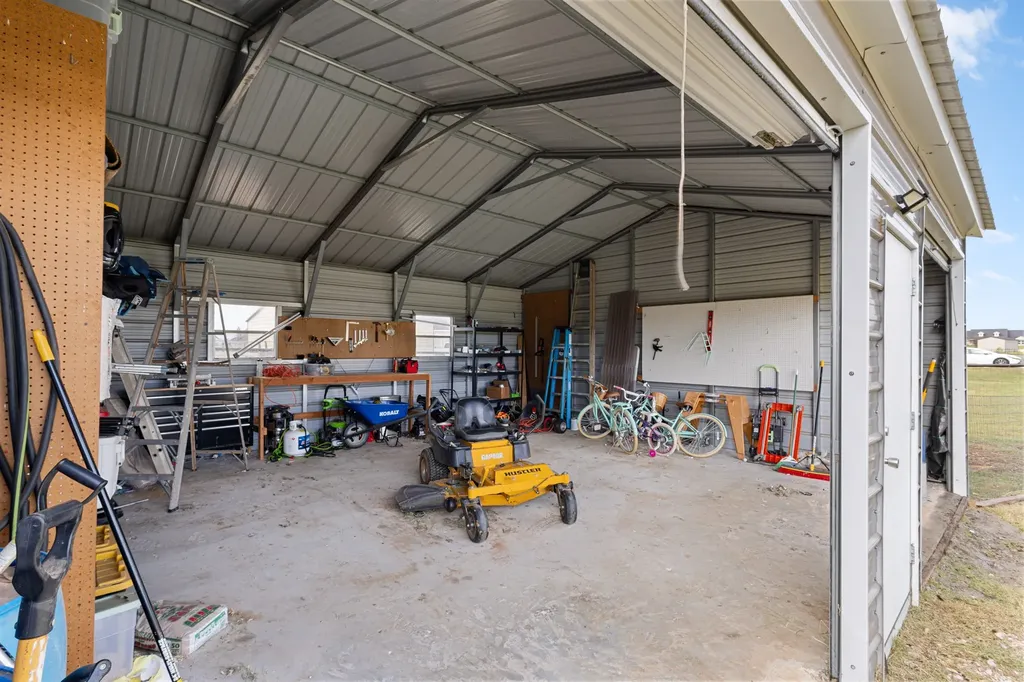 170 Spring Creek Circle Paradise TX 76073