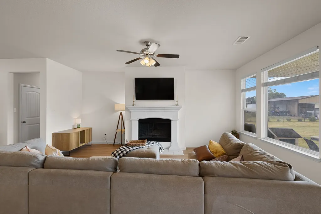 170 Spring Creek Circle Paradise TX 76073
