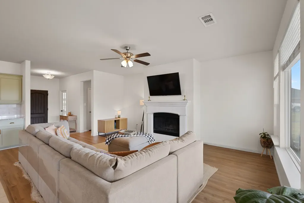 170 Spring Creek Circle Paradise TX 76073