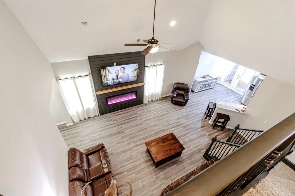 230 Greathouse Village Decatur TX 76234
