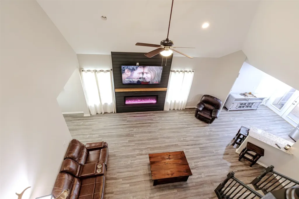230 Greathouse Village Decatur TX 76234
