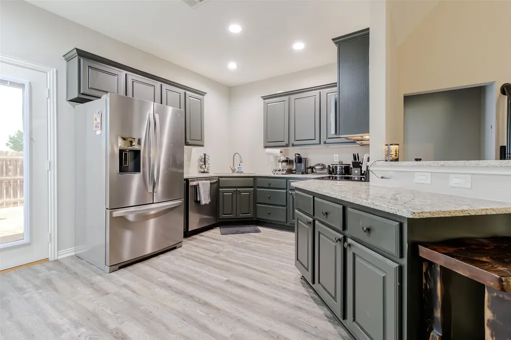 230 Greathouse Village Decatur TX 76234