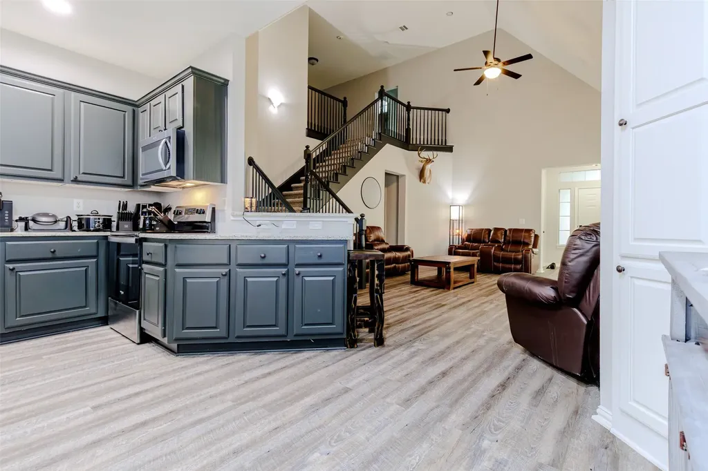 230 Greathouse Village Decatur TX 76234