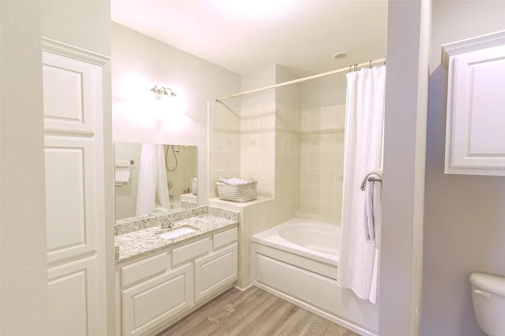 230 Greathouse Village Decatur TX 76234