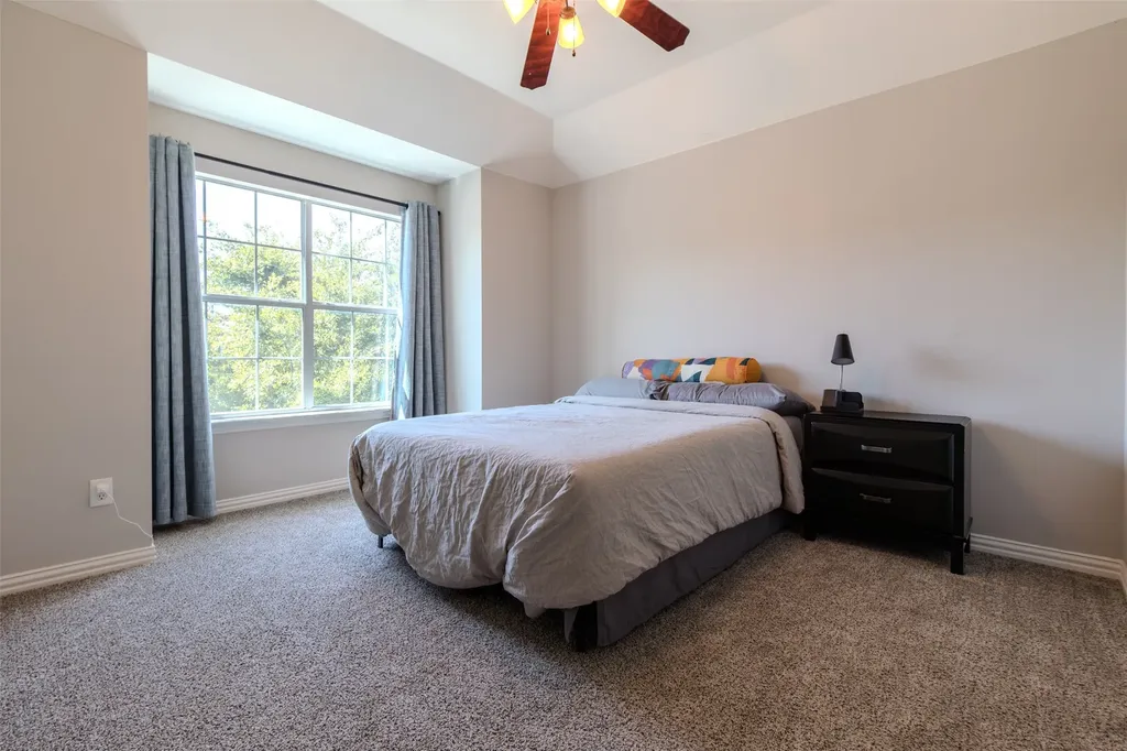 230 Greathouse Village Decatur TX 76234