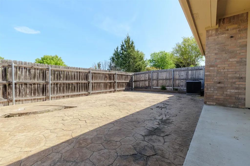 230 Greathouse Village Decatur TX 76234