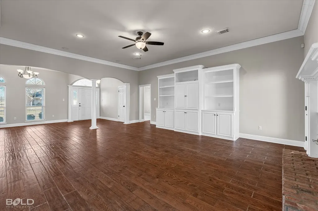 175 Rye Circle Bossier City LA 71112