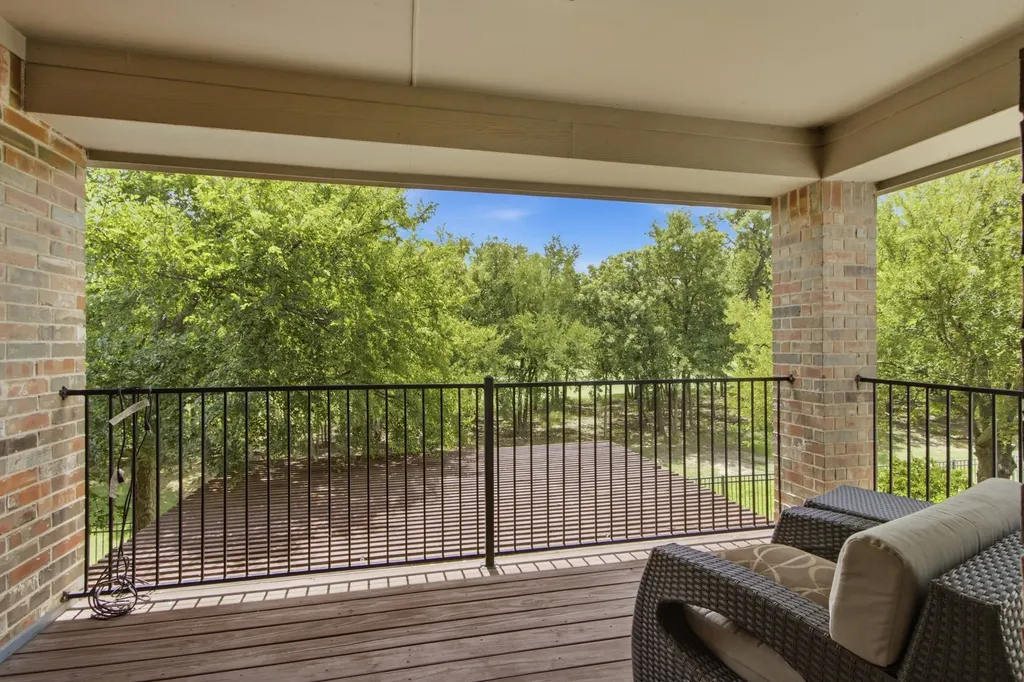 8504 Jefferson Way Lantana TX 76226