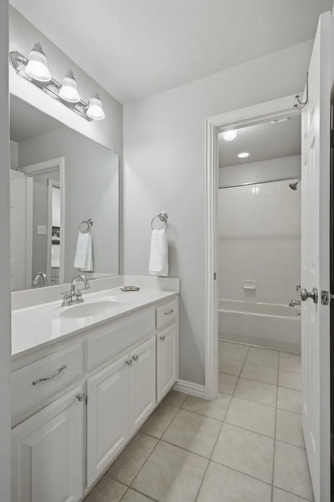 8504 Jefferson Way Lantana TX 76226