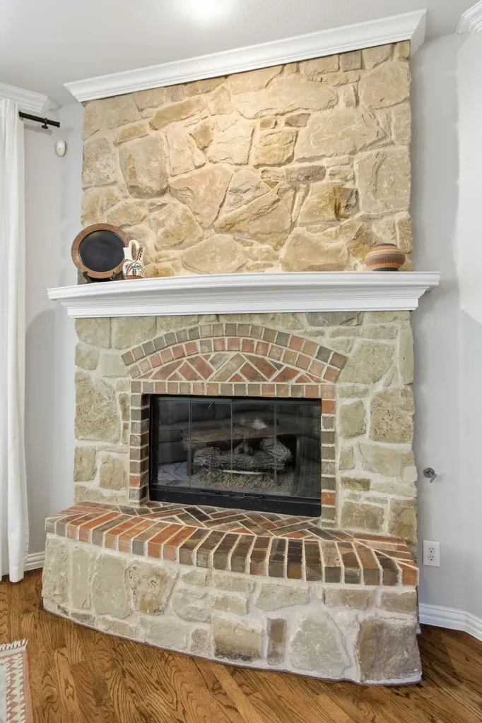 8504 Jefferson Way Lantana TX 76226