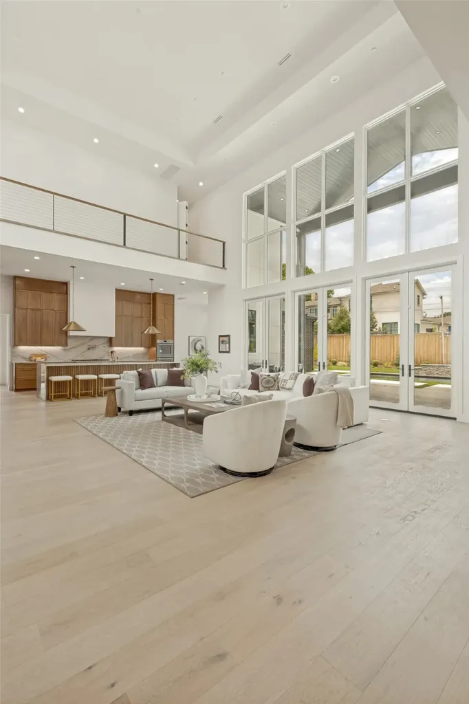 6633 Greenwich Lane Dallas TX 75230