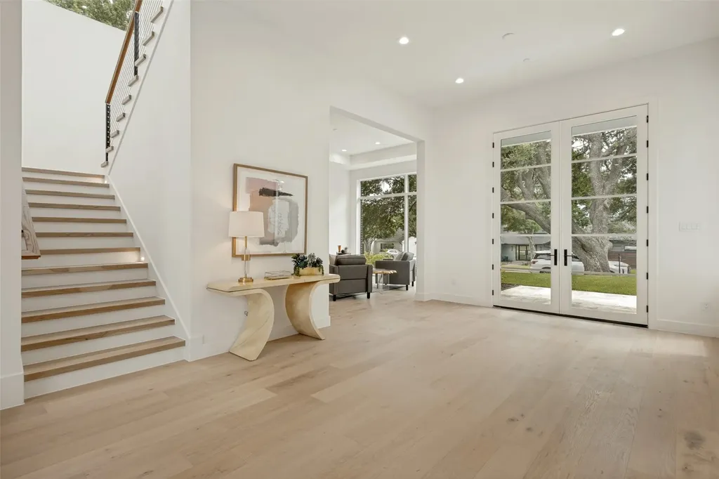 6633 Greenwich Lane Dallas TX 75230