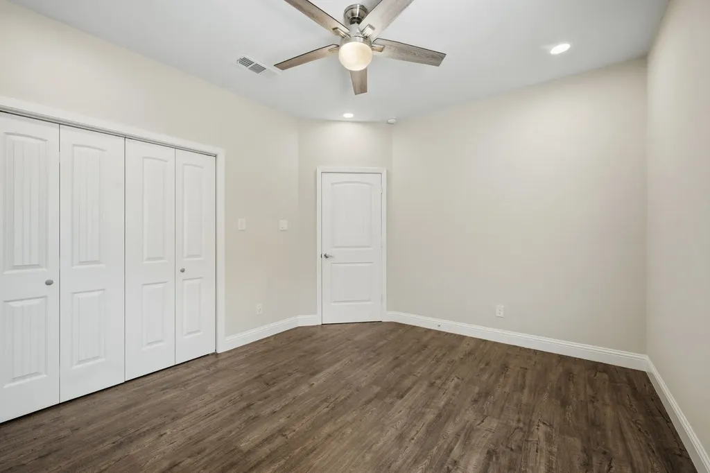 899 E Jefferson Street Van Alstyne TX 75495