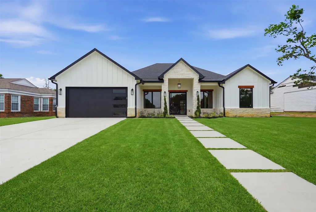 6404 Camp Bowie Boulevard Fort Worth TX 76116