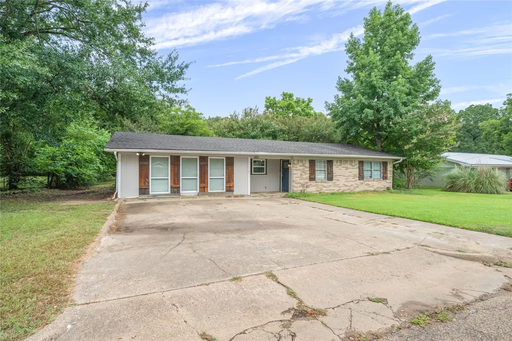 1451 Forrest Drive Canton TX 75103