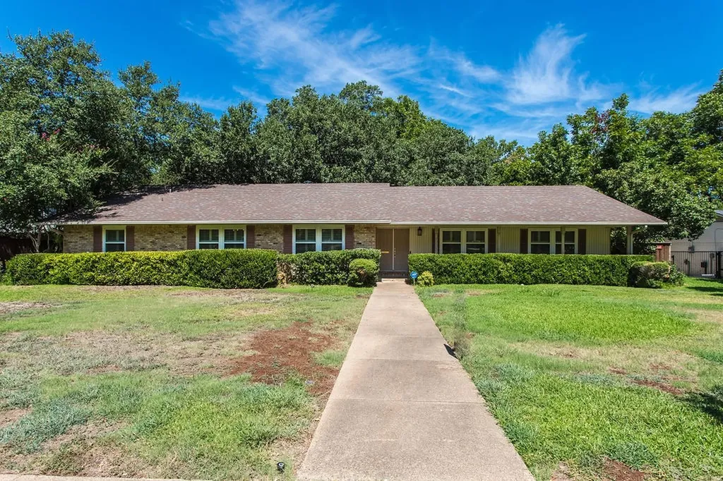 4225 Reaumur Drive Dallas TX 75229