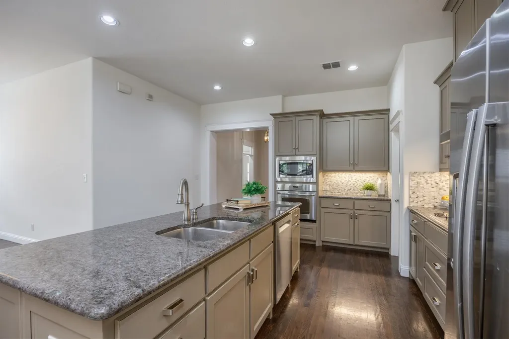 7112 Ripley Street Mckinney TX 75071