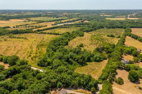 Tbd 23 +/- Tract 2 County Road 4526 Randolph TX 75475