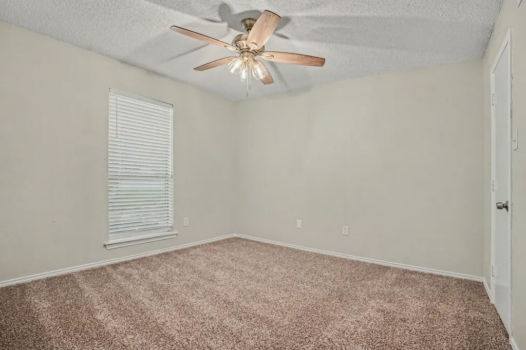 4715 Burning Springs Drive Arlington TX 76017