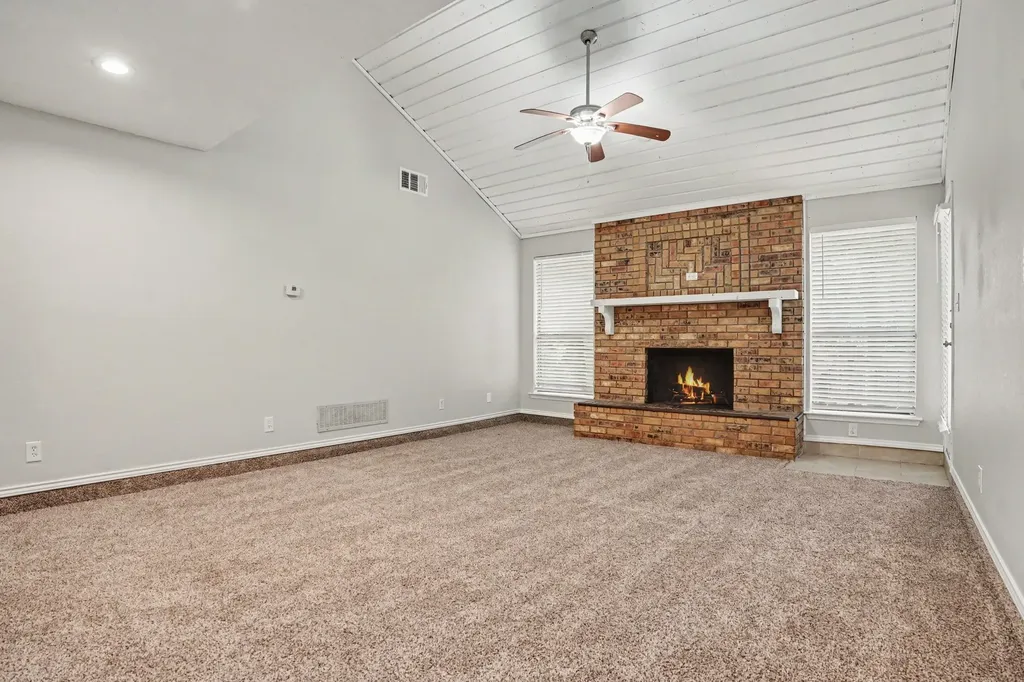4715 Burning Springs Drive Arlington TX 76017
