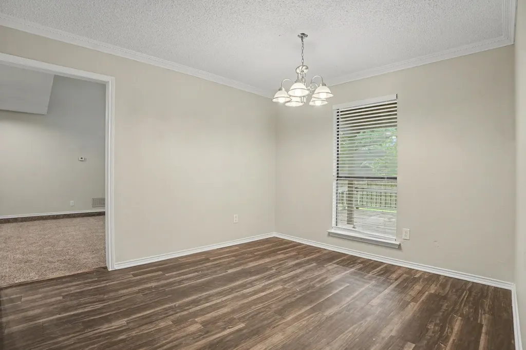 4715 Burning Springs Drive Arlington TX 76017