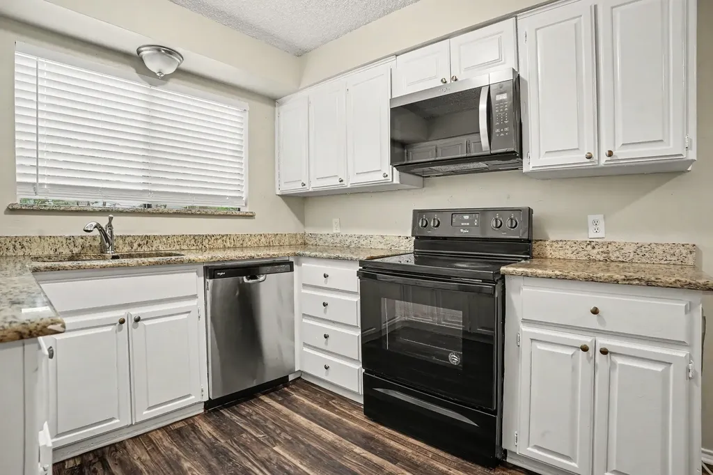 4715 Burning Springs Drive Arlington TX 76017