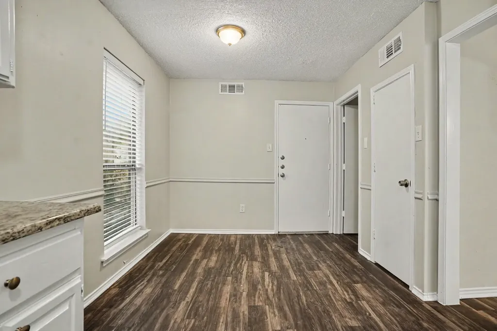 4715 Burning Springs Drive Arlington TX 76017