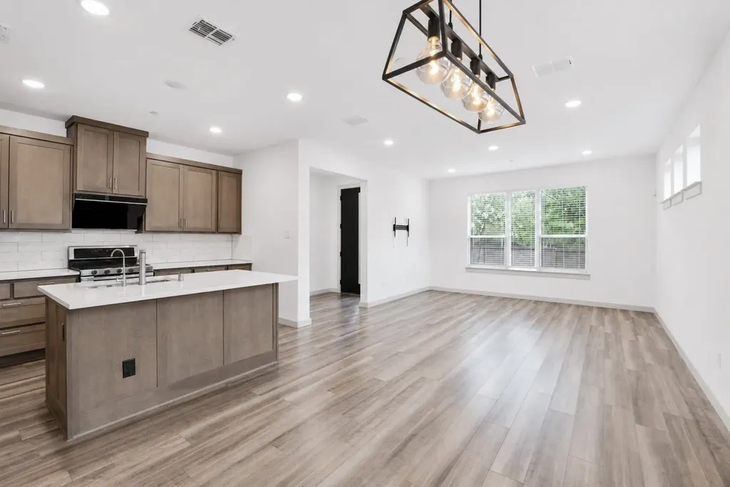 1751 Montgomery Drive Plano TX 75075