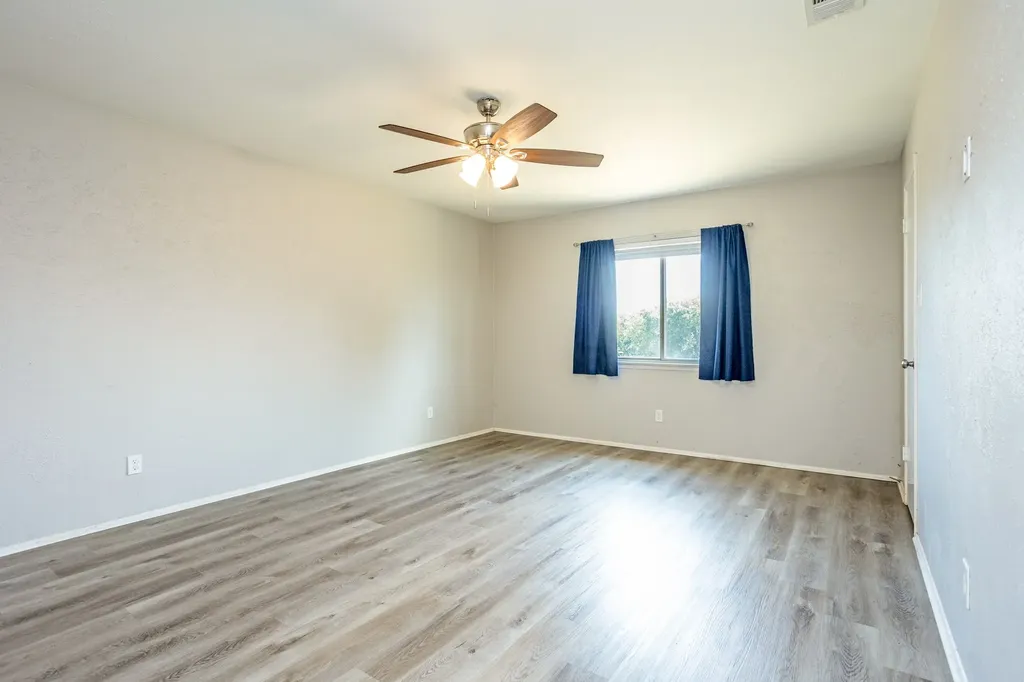 649 Eagle Drive Desoto TX 75115