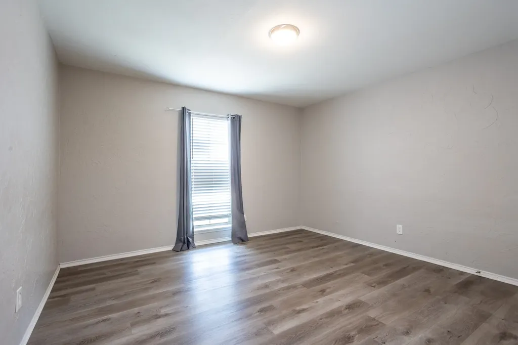 649 Eagle Drive Desoto TX 75115