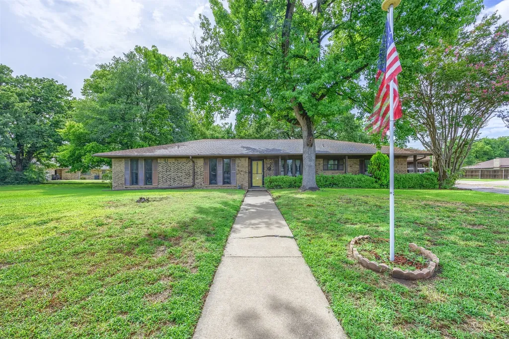 1108 Joanne Circle Greenville TX 75402