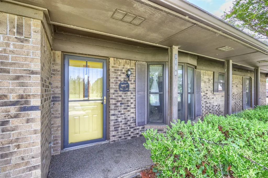 1108 Joanne Circle Greenville TX 75402