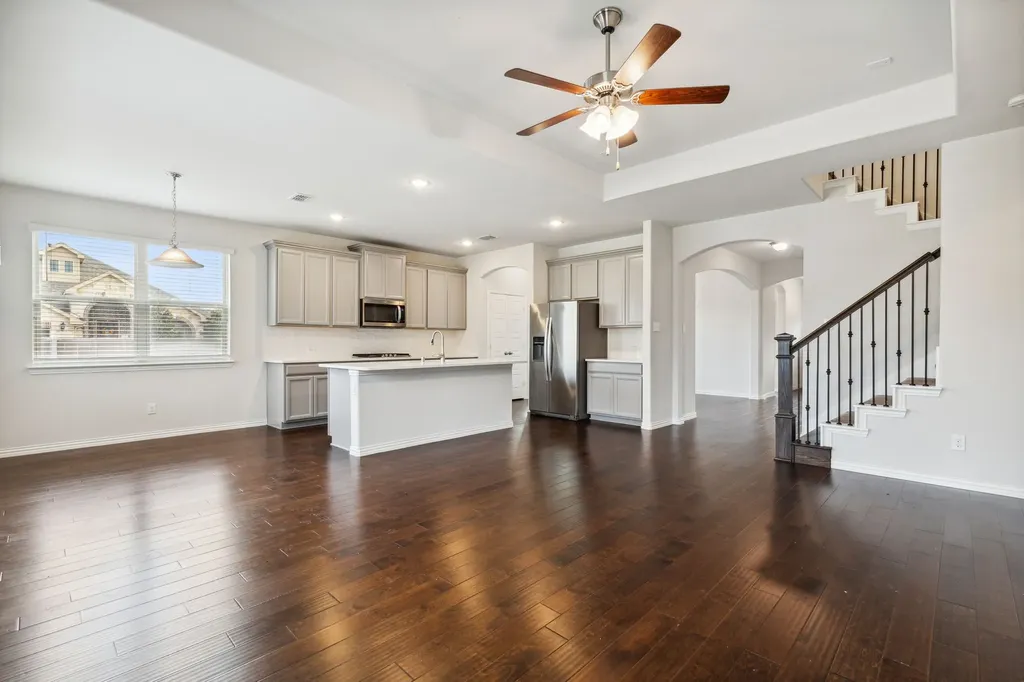 1833 Meadow Trail Lane Aubrey TX 76227