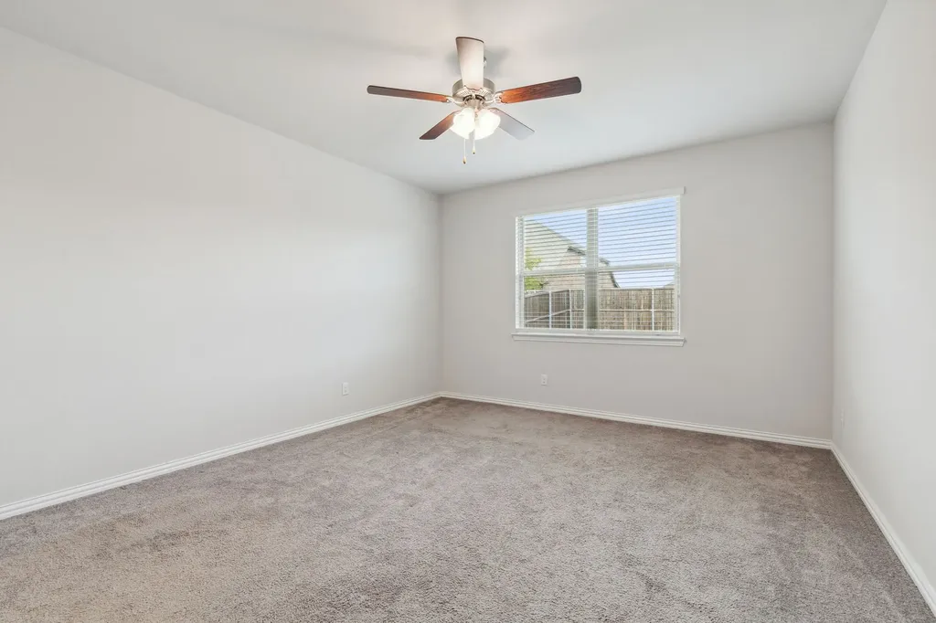 1833 Meadow Trail Lane Aubrey TX 76227