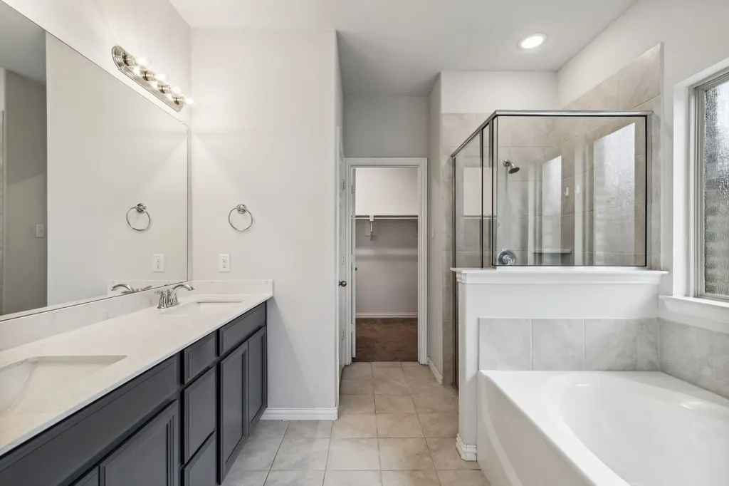1833 Meadow Trail Lane Aubrey TX 76227