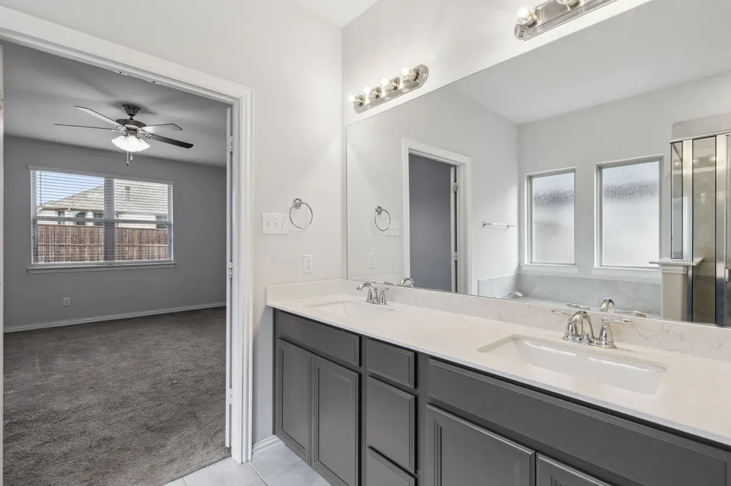 1833 Meadow Trail Lane Aubrey TX 76227