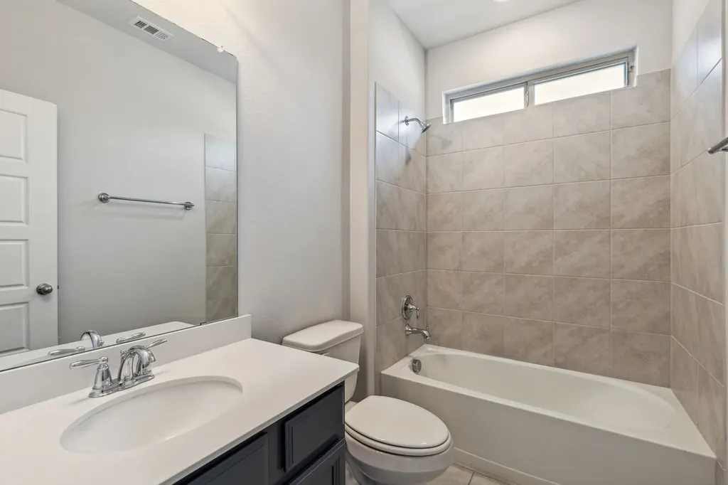 1833 Meadow Trail Lane Aubrey TX 76227