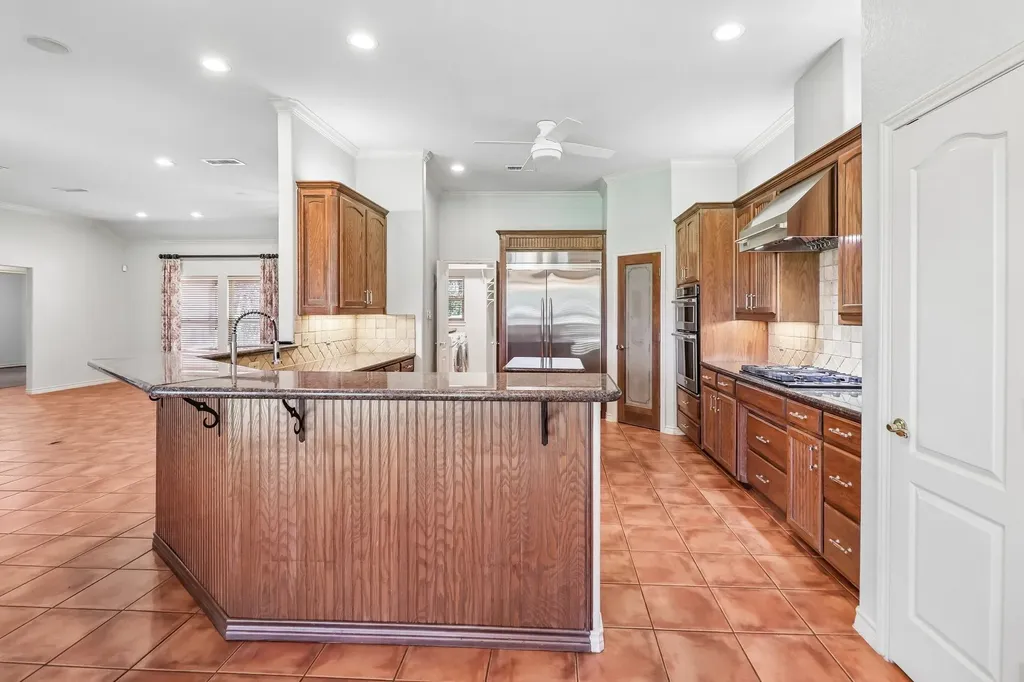 824 Havenwood Lane S Fort Worth TX 76112