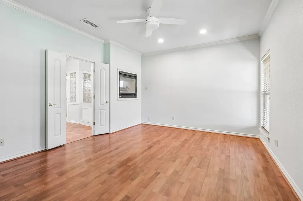 824 Havenwood Lane S Fort Worth TX 76112