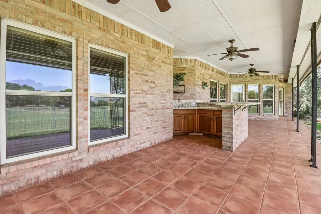 824 Havenwood Lane S Fort Worth TX 76112