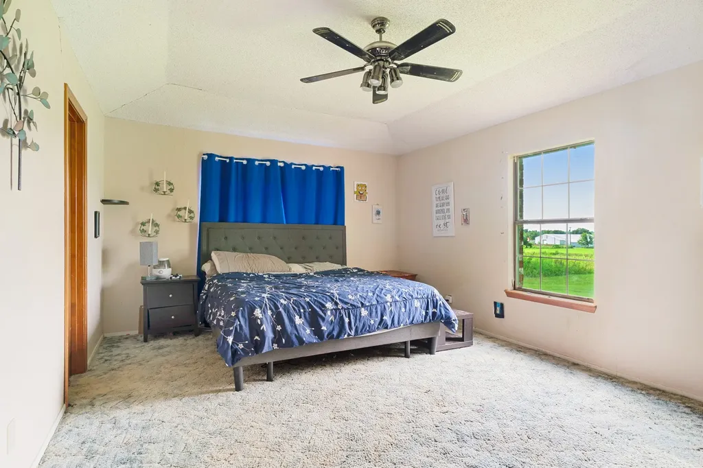 2640 3 Rd St SE Paris TX 75460
