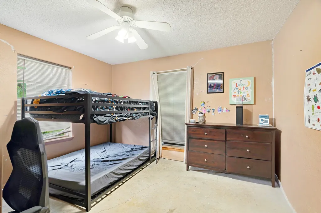 2640 3 Rd St SE Paris TX 75460