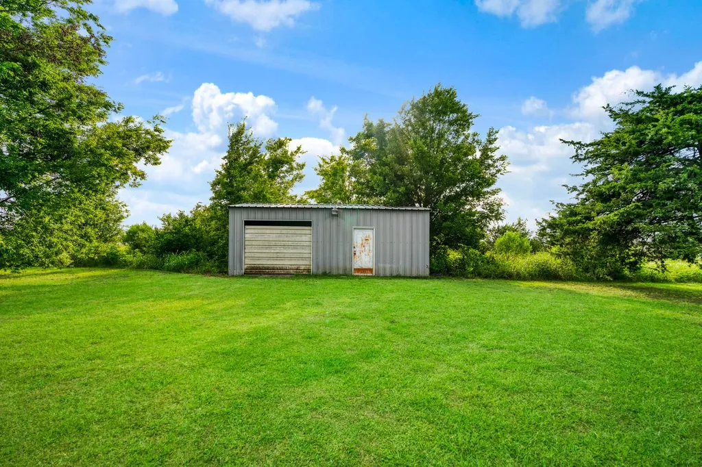 2640 3 Rd St SE Paris TX 75460