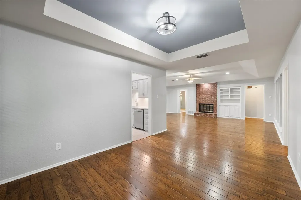 2403 Oak Shadow Court Arlington TX 76017